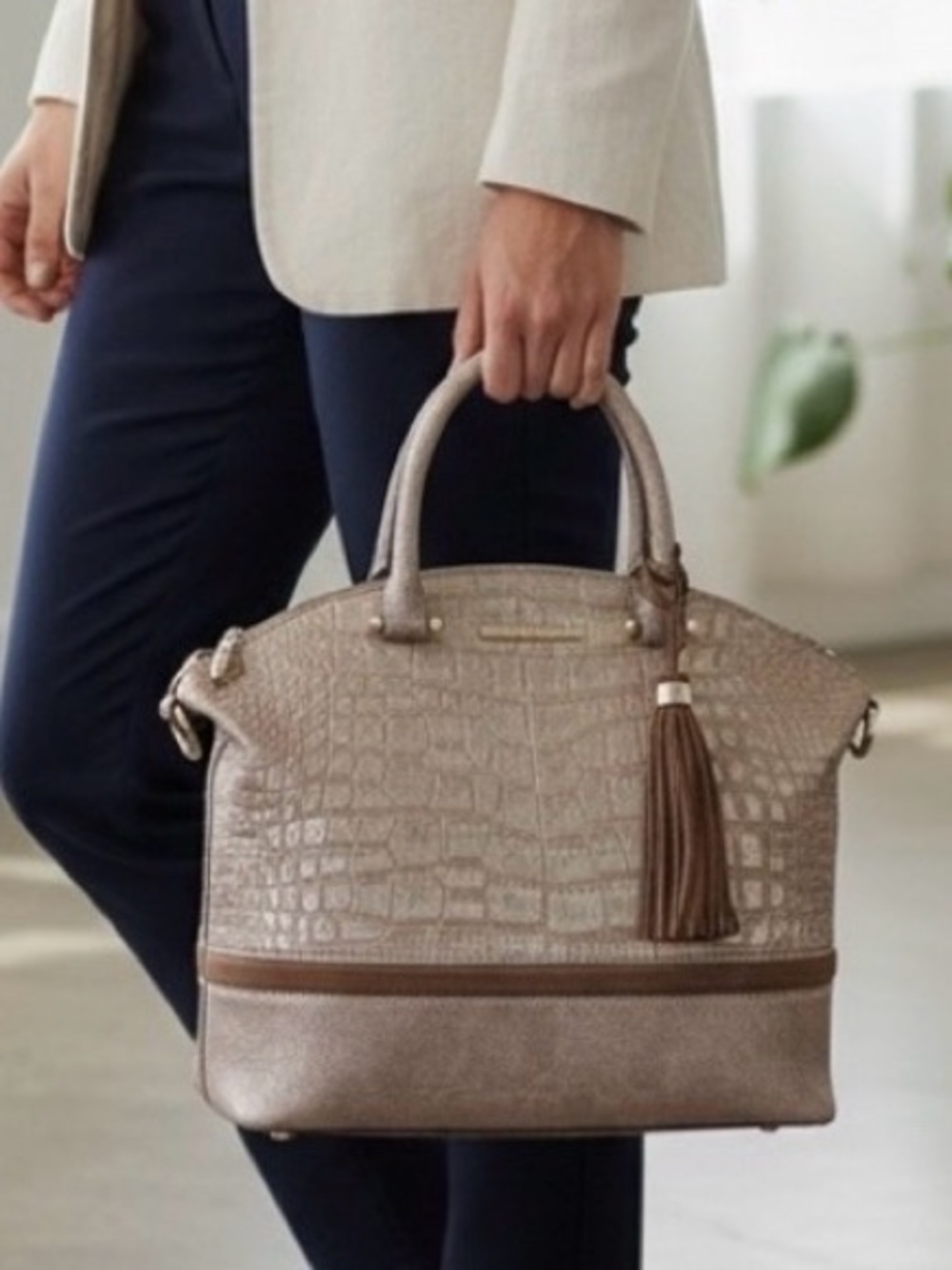 BRAHMIN large Duxbury satchel, Gold Artois, Croc embossed, shoulder strap